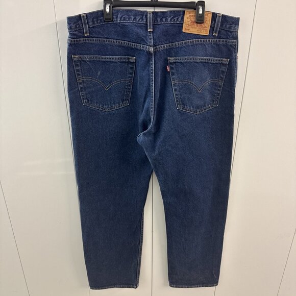 Levi's 505 Jeans Size 42x32 Regular Fit Straight Leg Medium Wash Made In USA N14 - Picture 1 of 12
